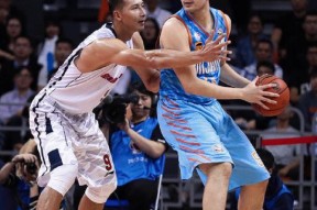 爱游戏体育-排球预选赛，北城海豚队与海滨铁骑队翻盘，阵地战处理得当！外援联手发威(青岛海牛主场赛程表)