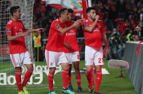 爱游戏体育- 巴萨逆转本菲卡录像视频 