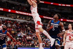 爱游戏体育-NBA总决赛今晚走向成谜；芝加哥公牛状态回暖；信心回归；资深球员宣示担当的简单介绍